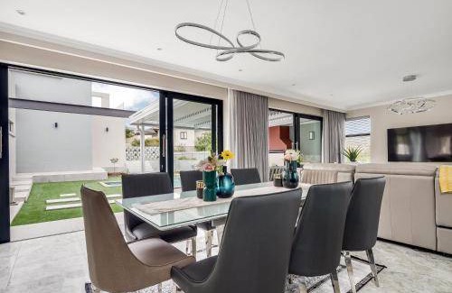 Knysna Villa | 200 m² Villa ∙ 4 bedrooms ∙ 8 guests
