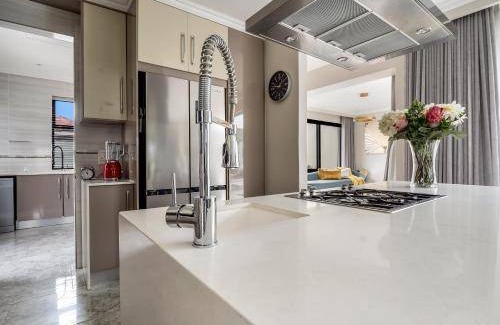 Knysna Villa | 200 m² Villa ∙ 4 bedrooms ∙ 8 guests