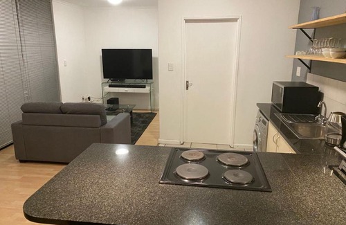 Cape Town City Centre Apartment | 21 fair view avenue woodstock