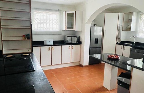 Port Edward Apartment | 210 m² Apartment ∙ 3 bedrooms ∙ 11 guests