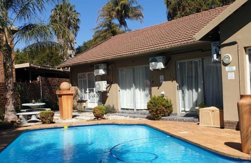 Ladysmith Bed & Breakfast | 22 m² Bed and breakfast ∙ 4 guests
