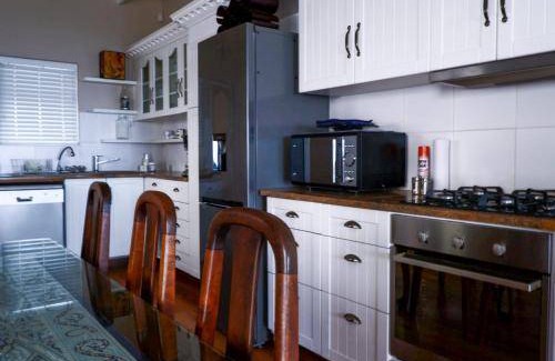 Mossel Bay Apartment | 220 m² Apartment ∙ 2 bedrooms ∙ 6 guests