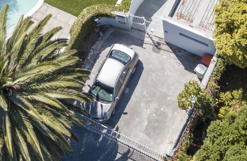 Plumstead House | 220 m² House ∙ 3 bedrooms ∙ 8 guests