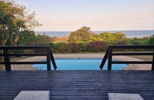 Port Edward Bed & Breakfast | 221 m² Bed and breakfast ∙ 3 bedrooms ∙ 6 guests