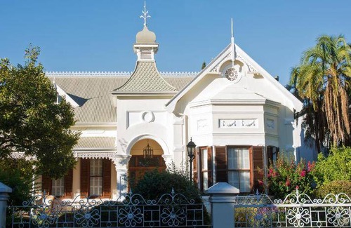 Stellenbosch Central Apartment | 222 m² Apartment ∙ 3 bedrooms ∙ 6 guests
