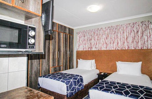Thohoyandou Cabin | 23 m² Lodge ∙ 2 guests