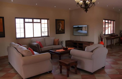 Phalaborwa House | 230 m² House ∙ 3 bedrooms ∙ 6 guests