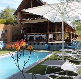 Laingsburg Cabin | 230 m² Lodge ∙ 4 bedrooms ∙ 8 guests