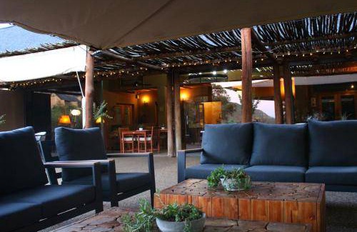Laingsburg Cabin | 230 m² Lodge ∙ 4 bedrooms ∙ 8 guests