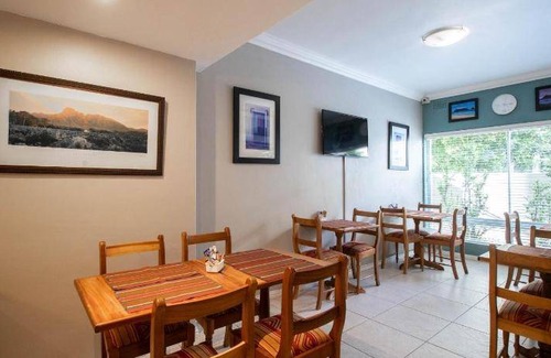 Sea Point Bed & Breakfast | 24 m² Bed and breakfast ∙ 3 guests
