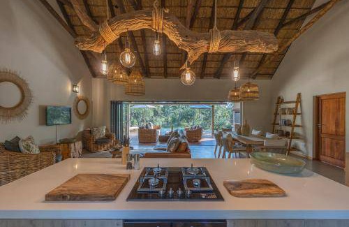 Thorny Bush Game Reserve Villa | 240 m² Villa ∙ 3 bedrooms ∙ 6 guests