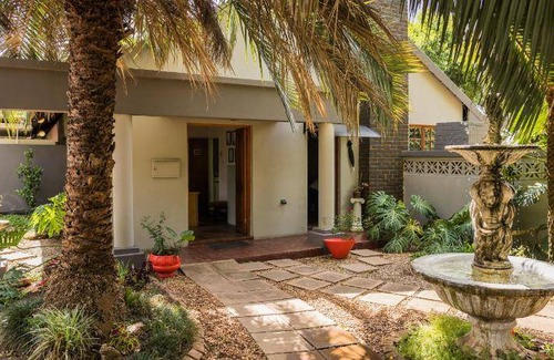 Lyttelton Manor Bed & Breakfast | 25 m² Bed and breakfast ∙ 127 guests