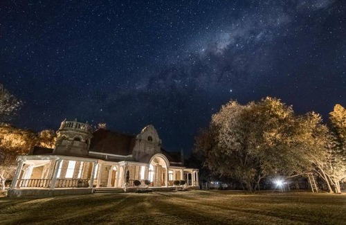 Oudtshoorn Bed & Breakfast | 25 m² Bed and breakfast ∙ 2 guests