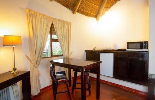 Magaliesberg Ski Chalet | 25 m² Chalet ∙ 1 bedroom ∙ 2 guests