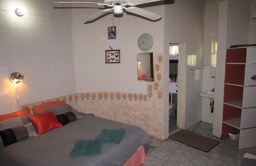 Thorny Bush Game Reserve House | 25 m² House ∙ 1 bedroom ∙ 3 guests