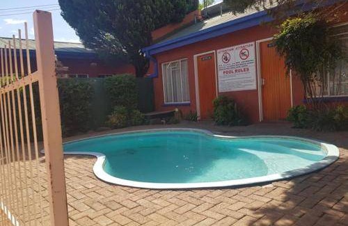 Mahikeng Cabin | 25 m² Lodge ∙ 2 guests