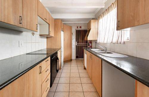 Bedfordview Bed & Breakfast | 250 m² Bed and breakfast ∙ 4 guests