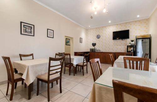 Bedfordview Bed & Breakfast | 250 m² Bed and breakfast ∙ 4 guests