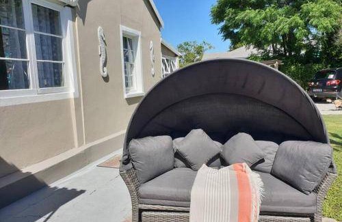 Knysna Central House | 250 m² House ∙ 3 bedrooms ∙ 11 guests