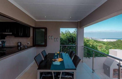 De Kelders House | 266 m² House ∙ 5 bedrooms ∙ 17 guests