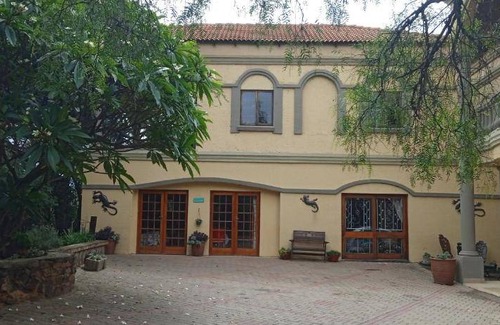 Waterkloof Glen Apartment | 28 m² Apartment ∙ 2 guests