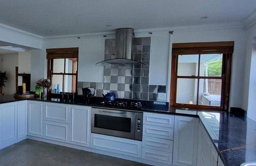 Riebeek Kasteel Hotel | 280 m² Hotel ∙ 3 bedrooms ∙ 6 guests