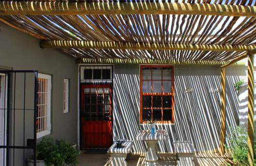 Graaff-Reinet House | 280 m² House ∙ 3 bedrooms ∙ 6 guests
