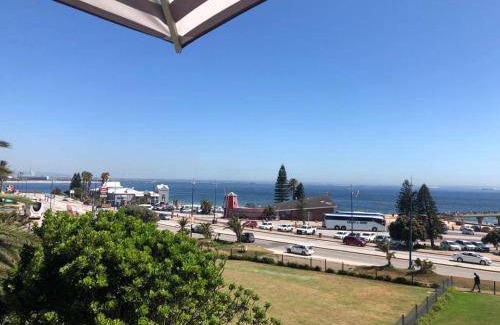 Port Elizabeth Villa | 280 m² Villa ∙ 4 bedrooms ∙ 8 guests