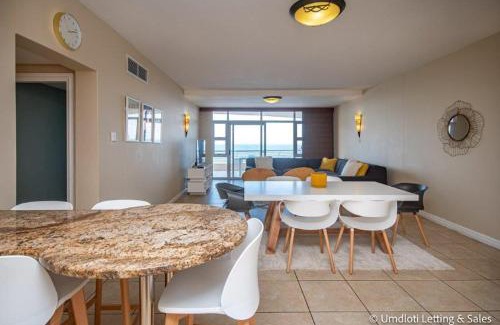 Umdloti Apartment | 2A Sugar Beach with inverter