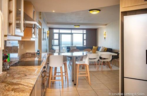 Umdloti Apartment | 2A Sugar Beach with inverter