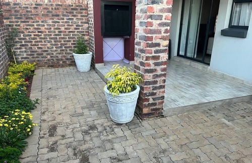 Pretoria Apartment | 3-bedroom Townhouse in Pretoria