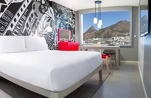 Silo District Hotel | 3-Star Hotel ∙ Radisson RED Hotel V&A Waterfront Cape Town