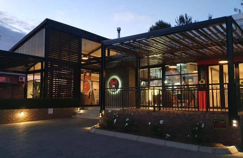 Dullstroom Hotel | 30 m² Hotel ∙ 4 guests