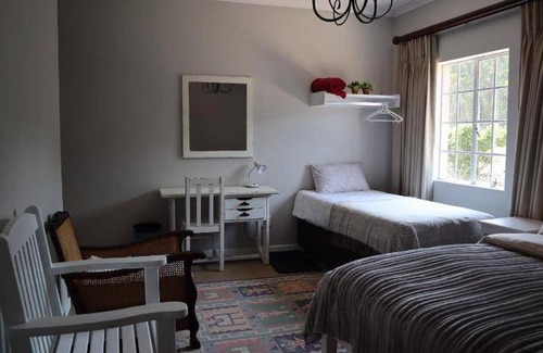 Albert Luthuli House | 30 m² House ∙ 3 guests