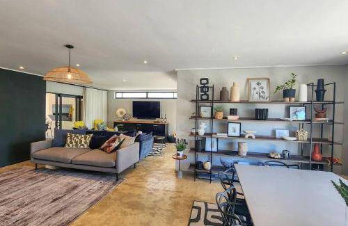 Paarl Apartment | 300 m² Apartment ∙ 3 bedrooms ∙ 6 guests