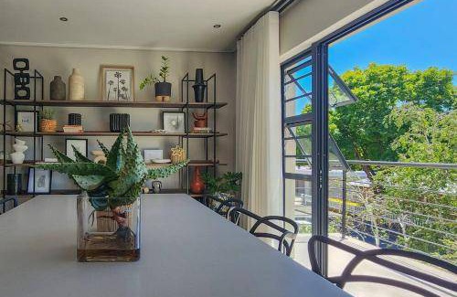 Paarl Apartment | 300 m² Apartment ∙ 3 bedrooms ∙ 6 guests