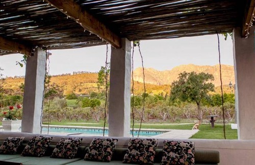 Paarl Apartment | 300 m² Apartment ∙ 8 bedrooms ∙ 16 guests