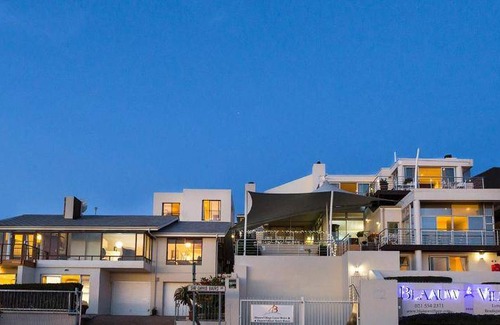 Bloubergstrand Bed & Breakfast | 300 m² Bed and breakfast ∙ 5 bedrooms ∙ 127 guests