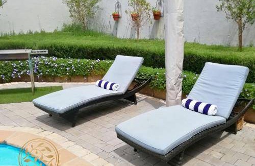 Paarl Bed & Breakfast | 300 m² Bed and breakfast ∙ 2 bedrooms ∙ 5 guests