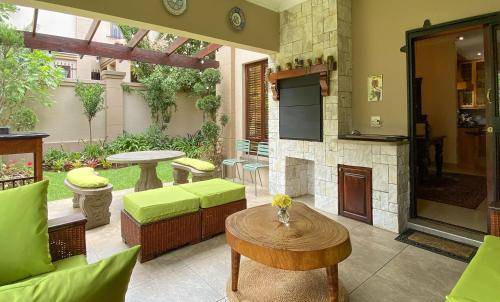 Faerie Glen Villa | 300 m² Villa ∙ 3 bedrooms ∙ 6 guests