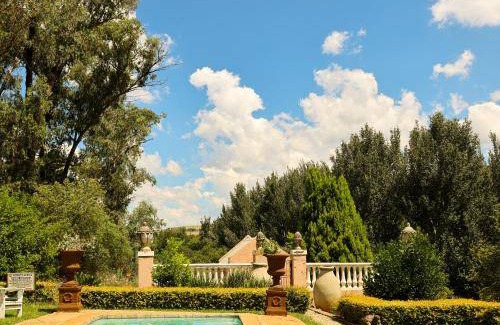 Magaliesberg Villa | 300 m² Villa ∙ 3 bedrooms ∙ 6 guests