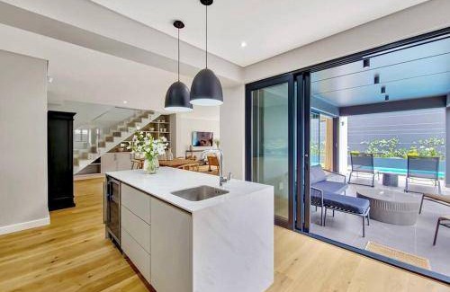 Newlands Villa | 309 m² Villa ∙ 3 bedrooms ∙ 6 guests