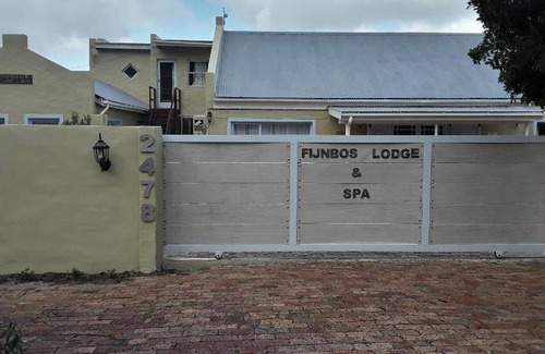 Betty's Bay Cabin | 31 m² Lodge ∙ 4 guests