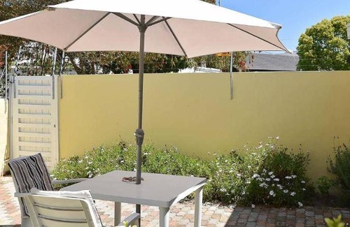 Plettenberg Bay Bed & Breakfast | 32 m² Bed and breakfast ∙ 2 bedrooms ∙ 127 guests