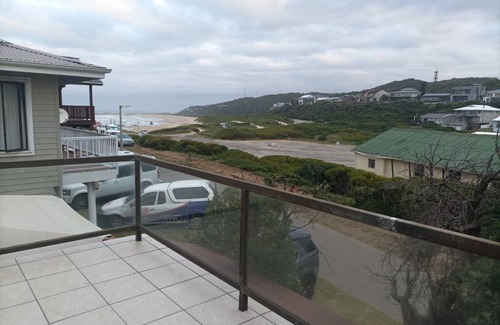 Buffalo Bay House | 320 m² House ∙ 5 bedrooms ∙ 10 guests