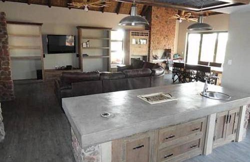 Bela-Bela Apartment | 325 m² Apartment ∙ 3 bedrooms ∙ 8 guests