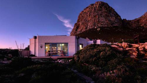 Rooiels Resort | 328 m² Resort ∙ 3 bedrooms ∙ 6 guests