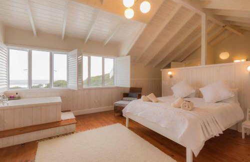 Wilderness Beach House | 336 m² House ∙ 3 bedrooms ∙ 6 guests
