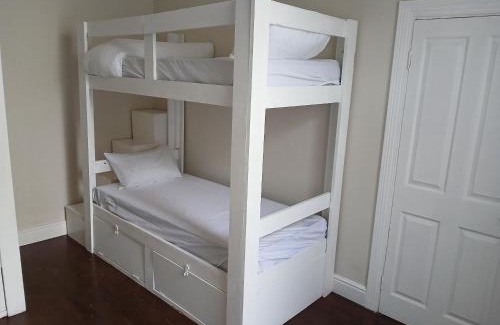 Salt River Hostel | 336 Victoria street Woodstock Capetown