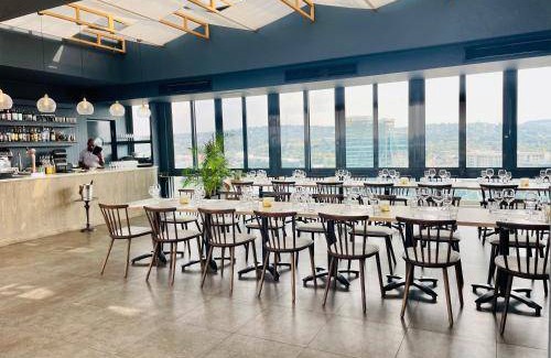 Menlyn Hotel | 34 m² Hotel ∙ 2 guests